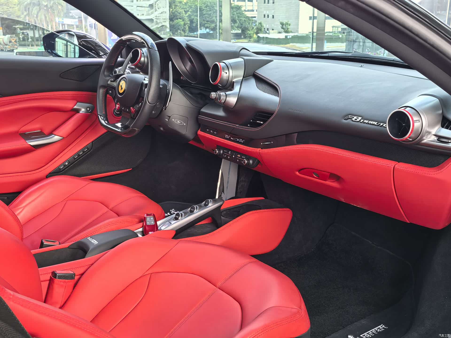 Ferrari F8, 2022 12