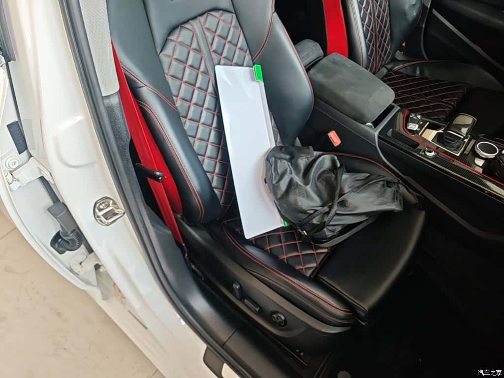 Audi A4L, 2019 25