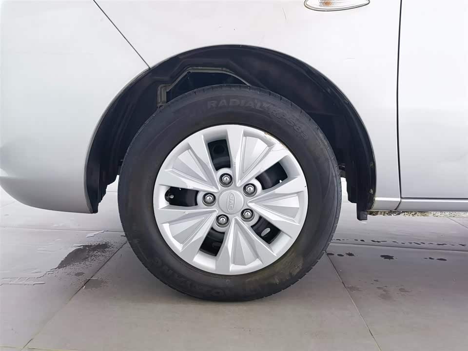 JAC Refine Ruifeng M3