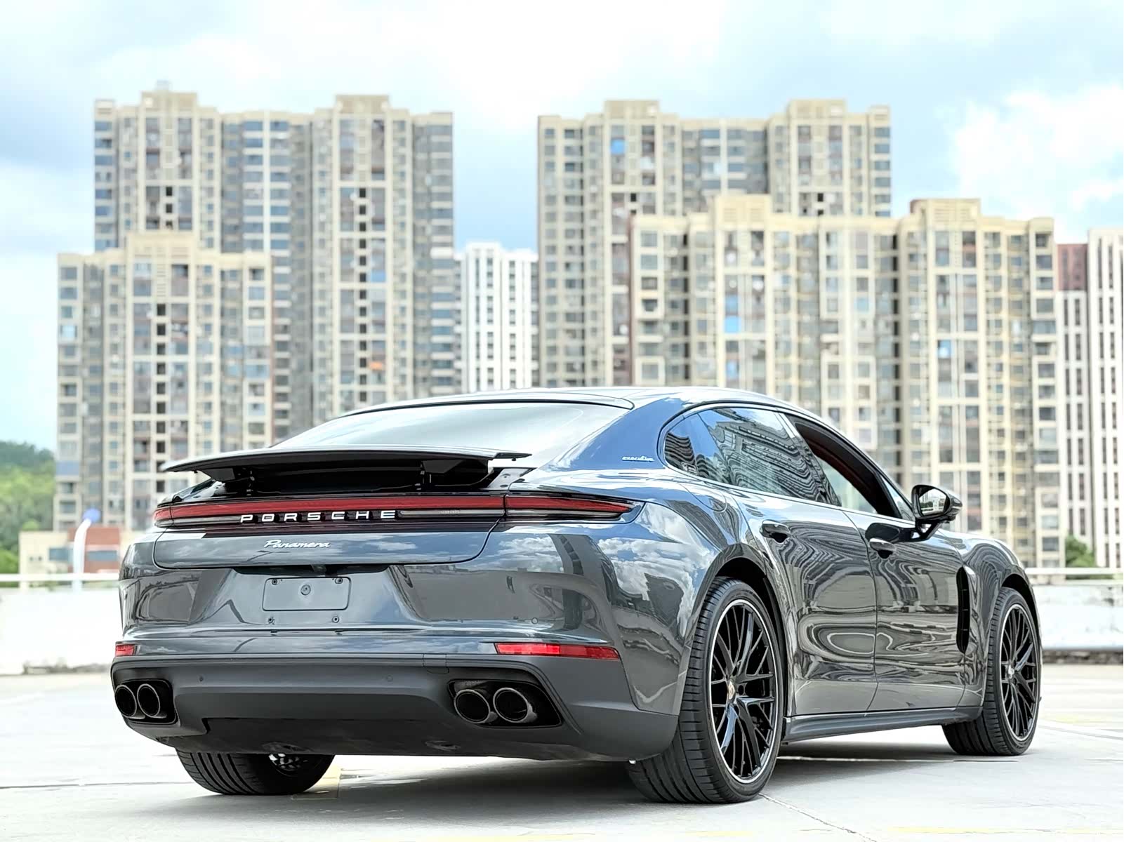 Porsche Panamera, 2025 10
