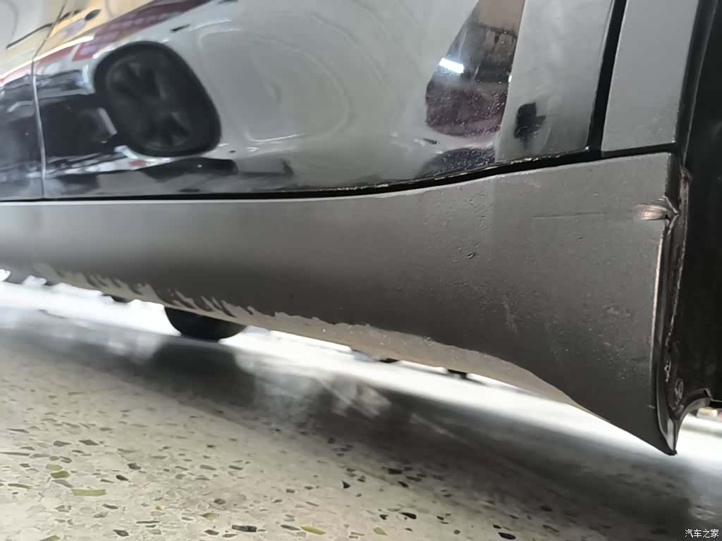 Tesla Model Y, 2024 22