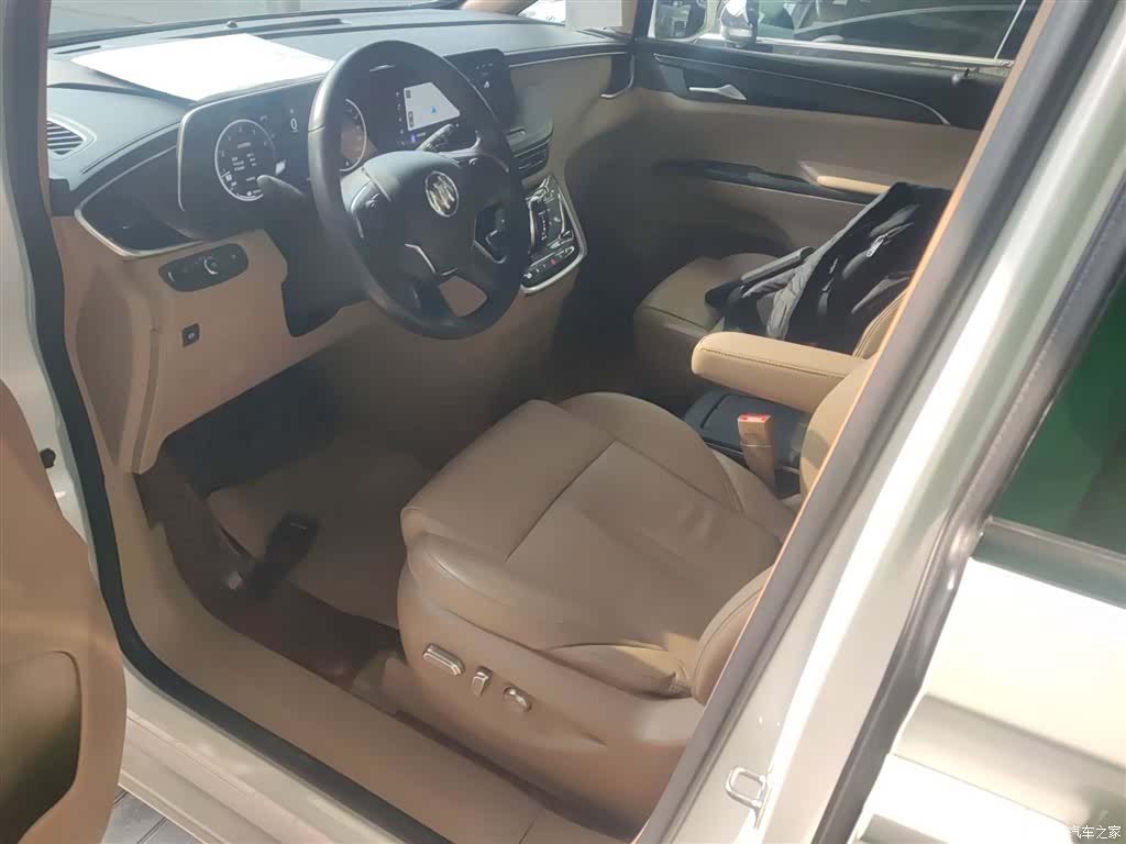 Buick GL8, 2020 12