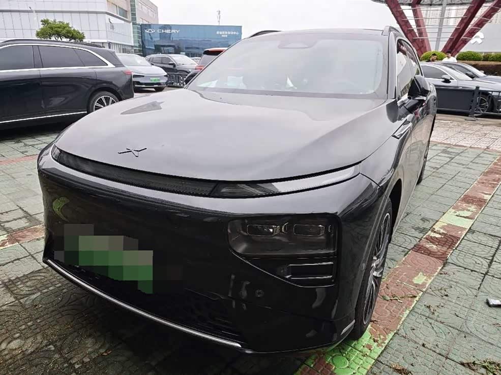 Xpeng G9