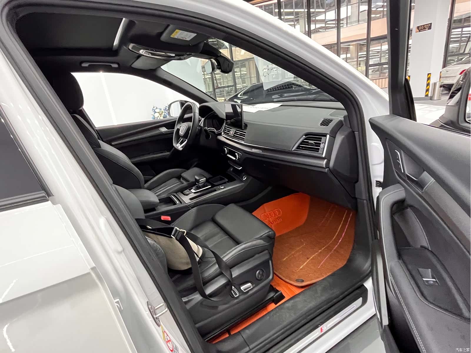 Audi Q5L, 2024 9