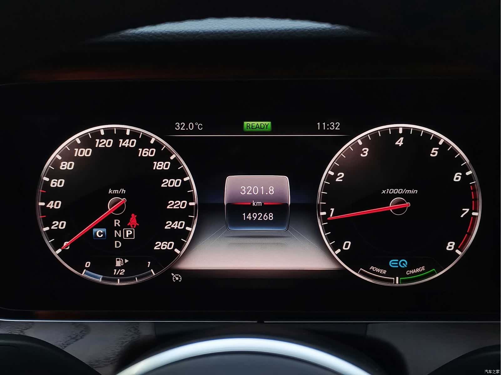 Mercedes-Benz E-Class, 2019 13