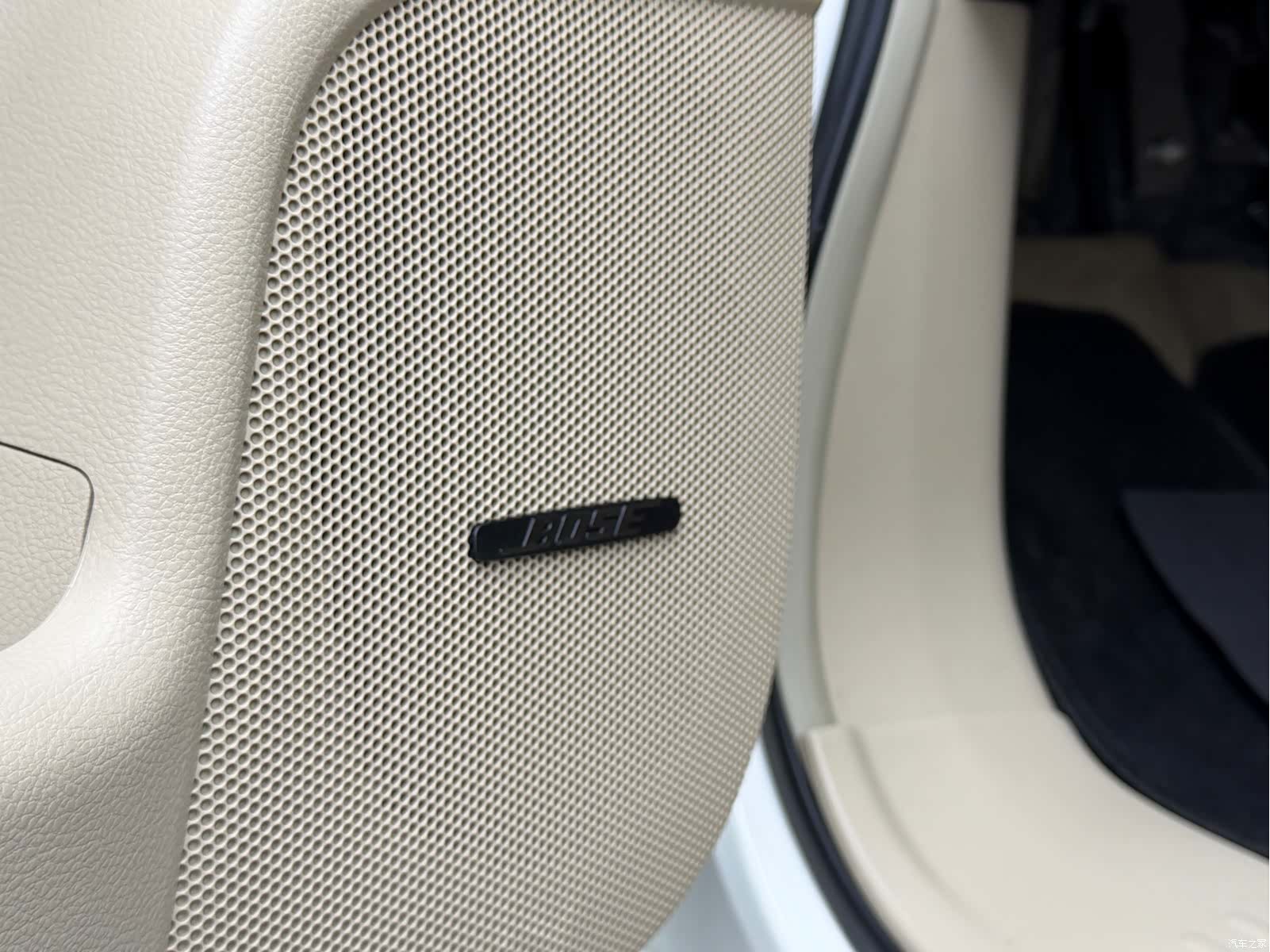 Nissan SL, 2017 13