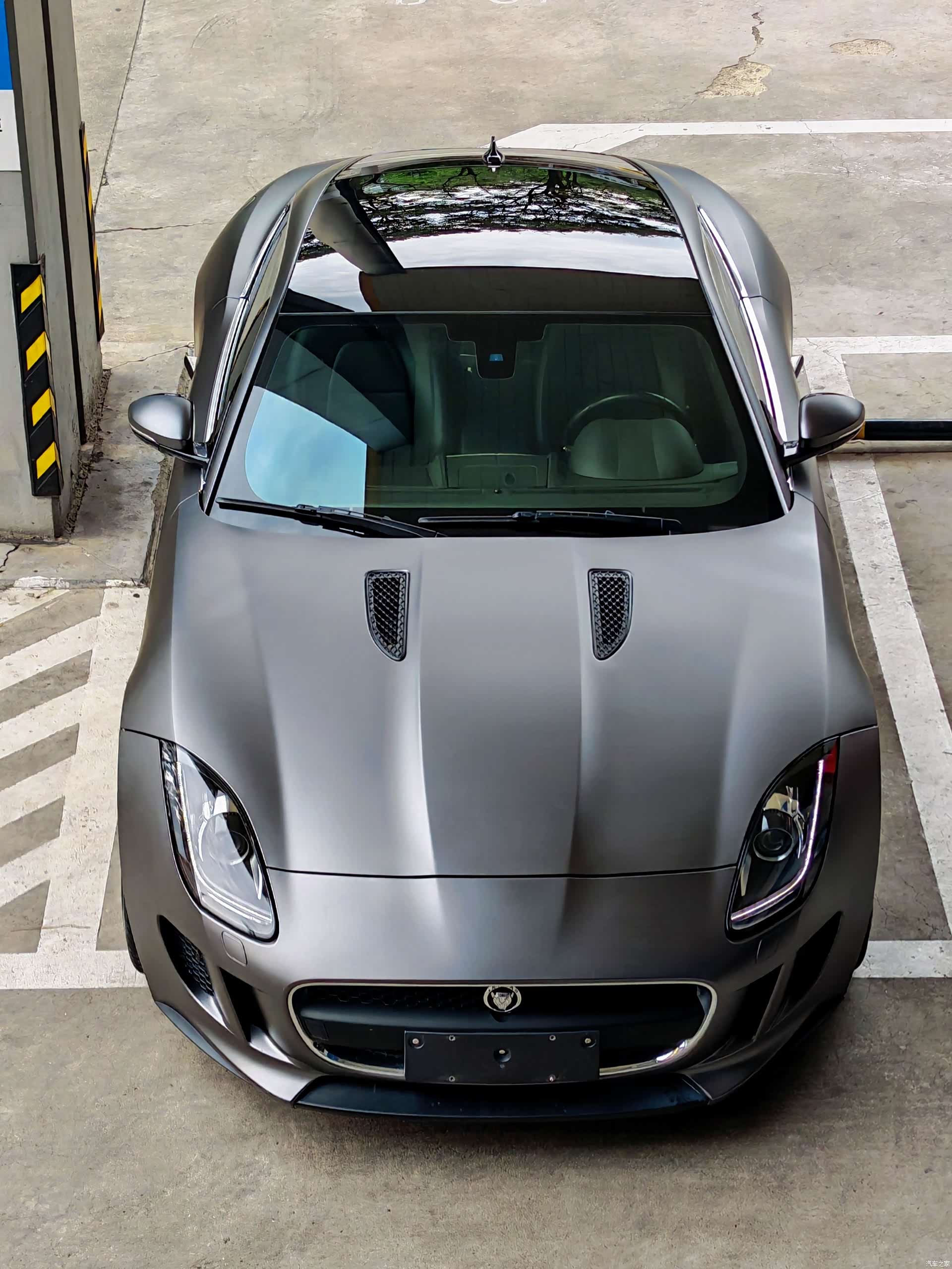 Jaguar F-TYPE, 2017 3