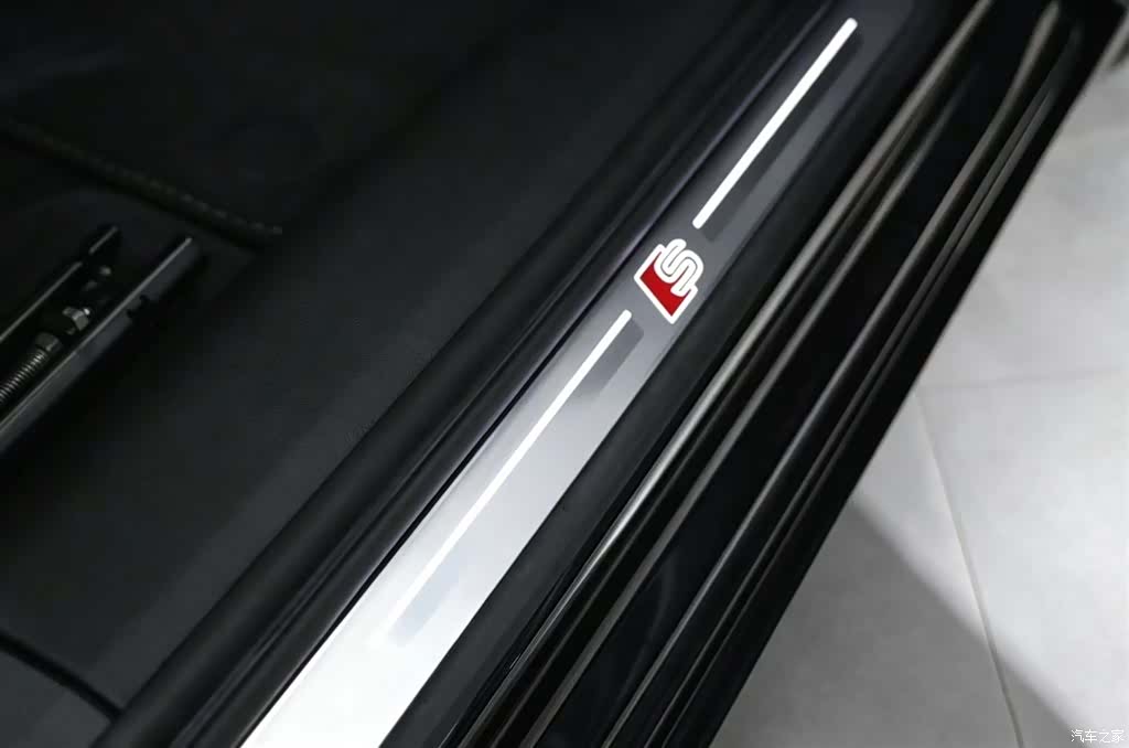 Audi A6L, 2022 13