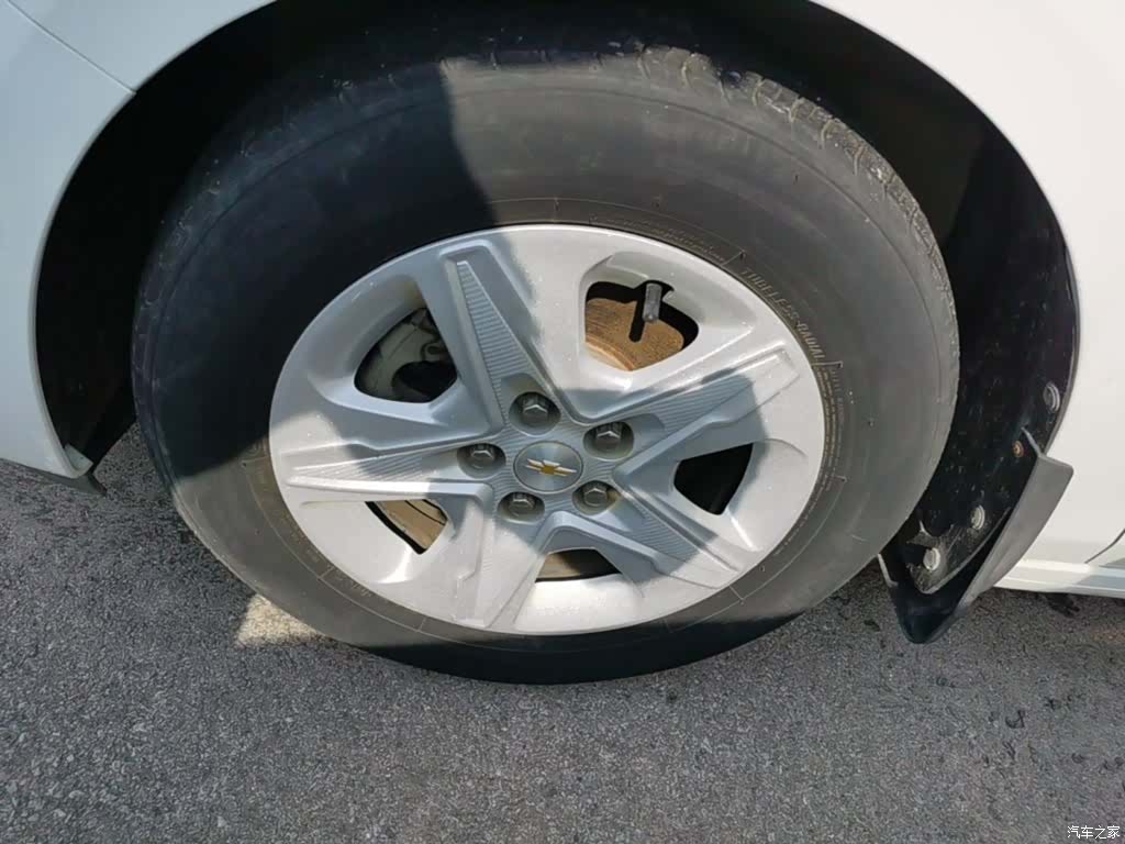 Chevrolet 320, 2018 23