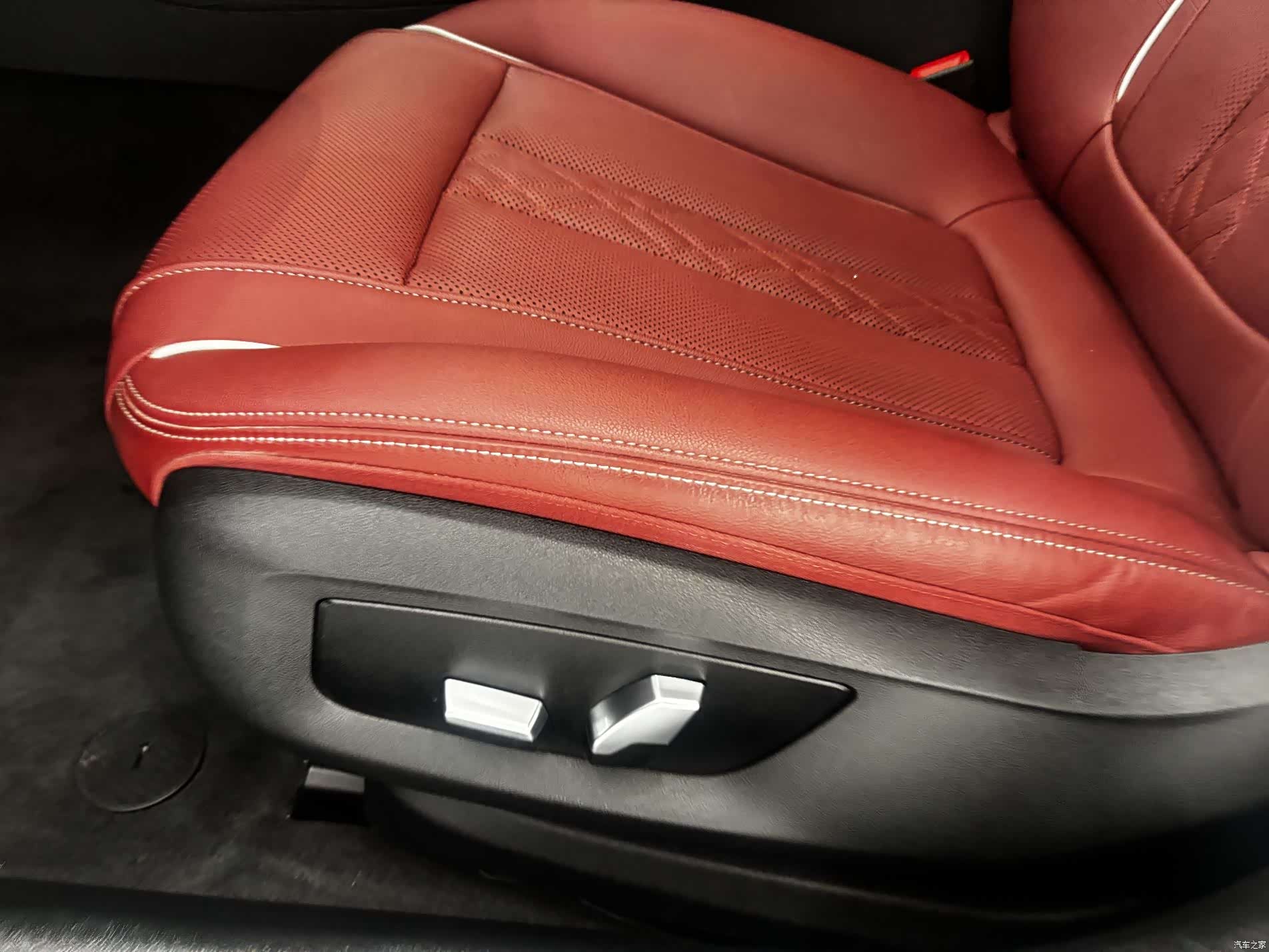 BMW 5 Series, 2024 12