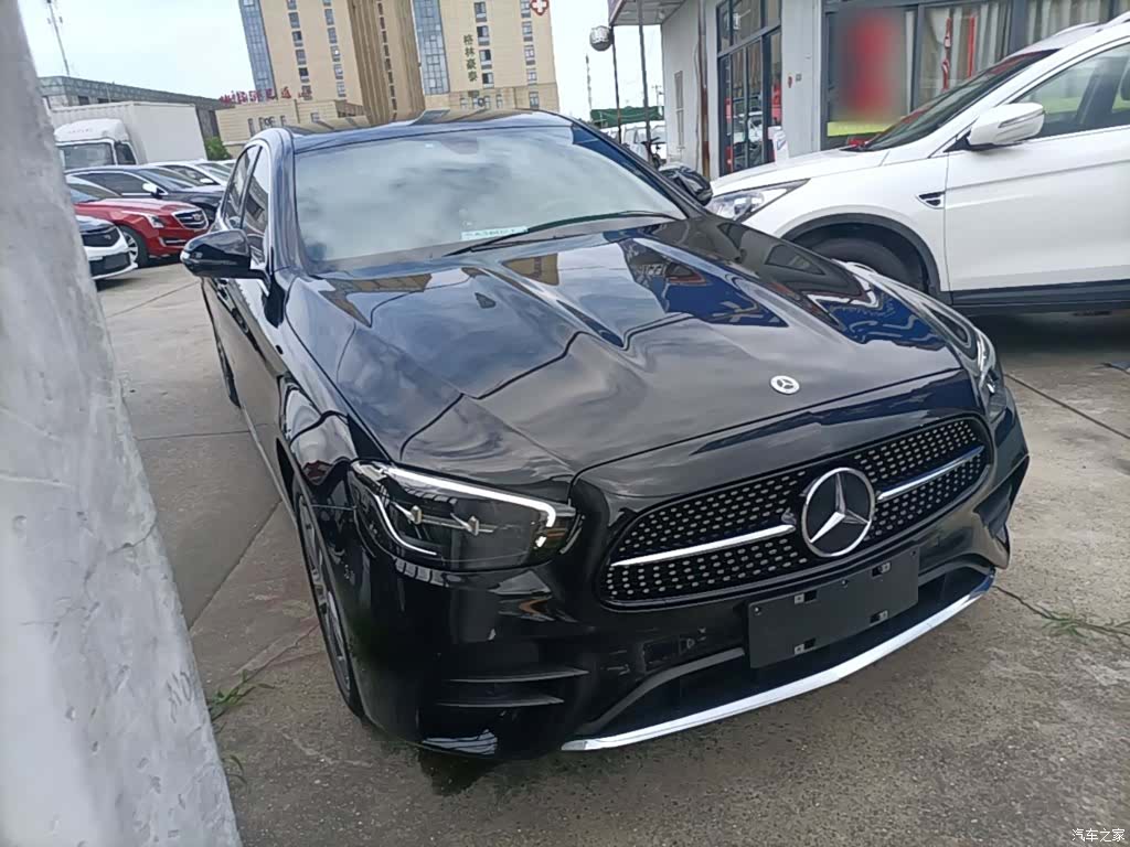 Mercedes-Benz E-Class, 2022 4