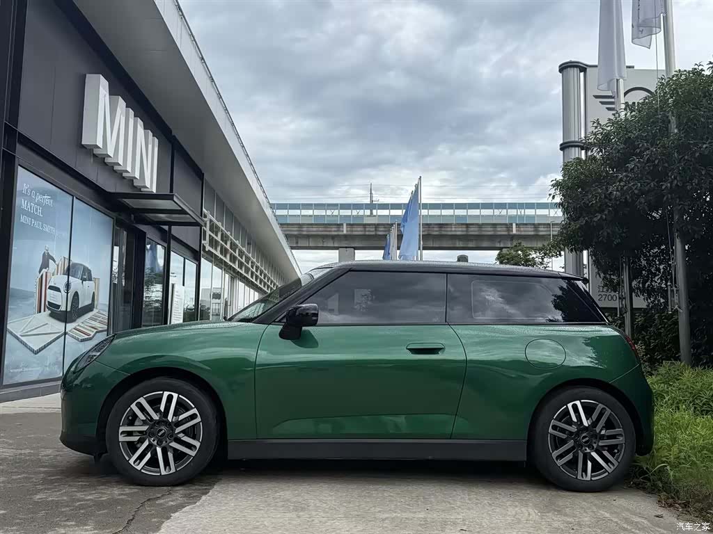 Mini Cooper, 2025 3