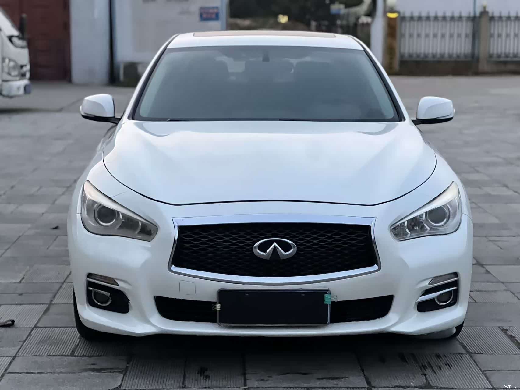 Infiniti Q50L, 2016 2