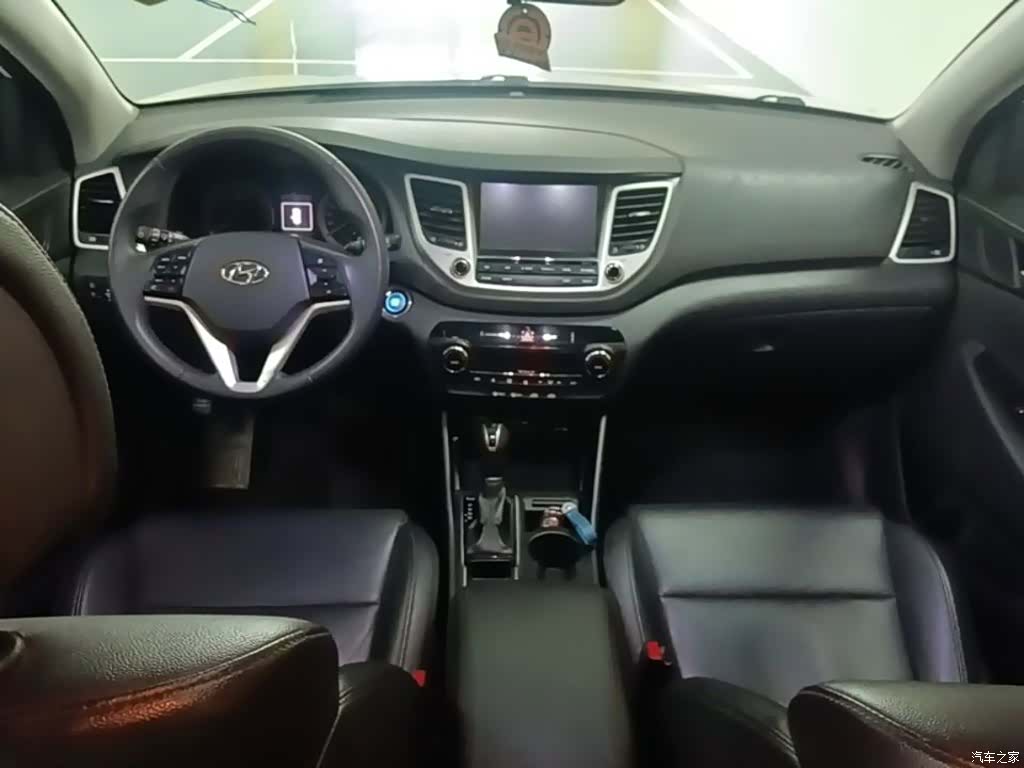 Hyundai Tucson, 2016 10