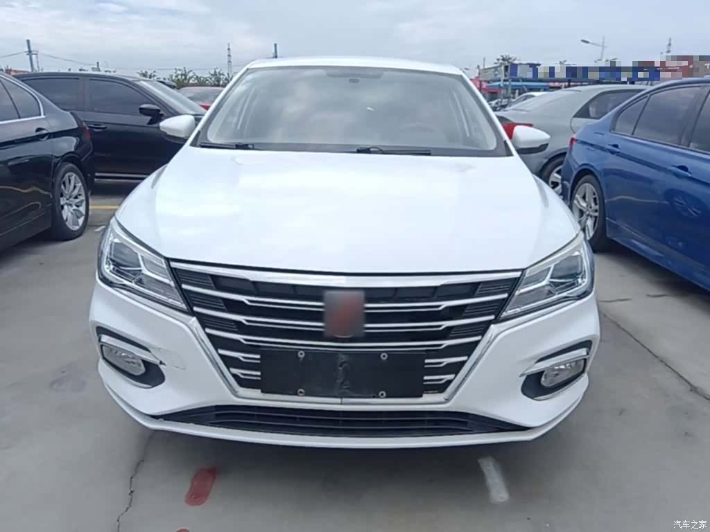 Roewe i5, 2019 3