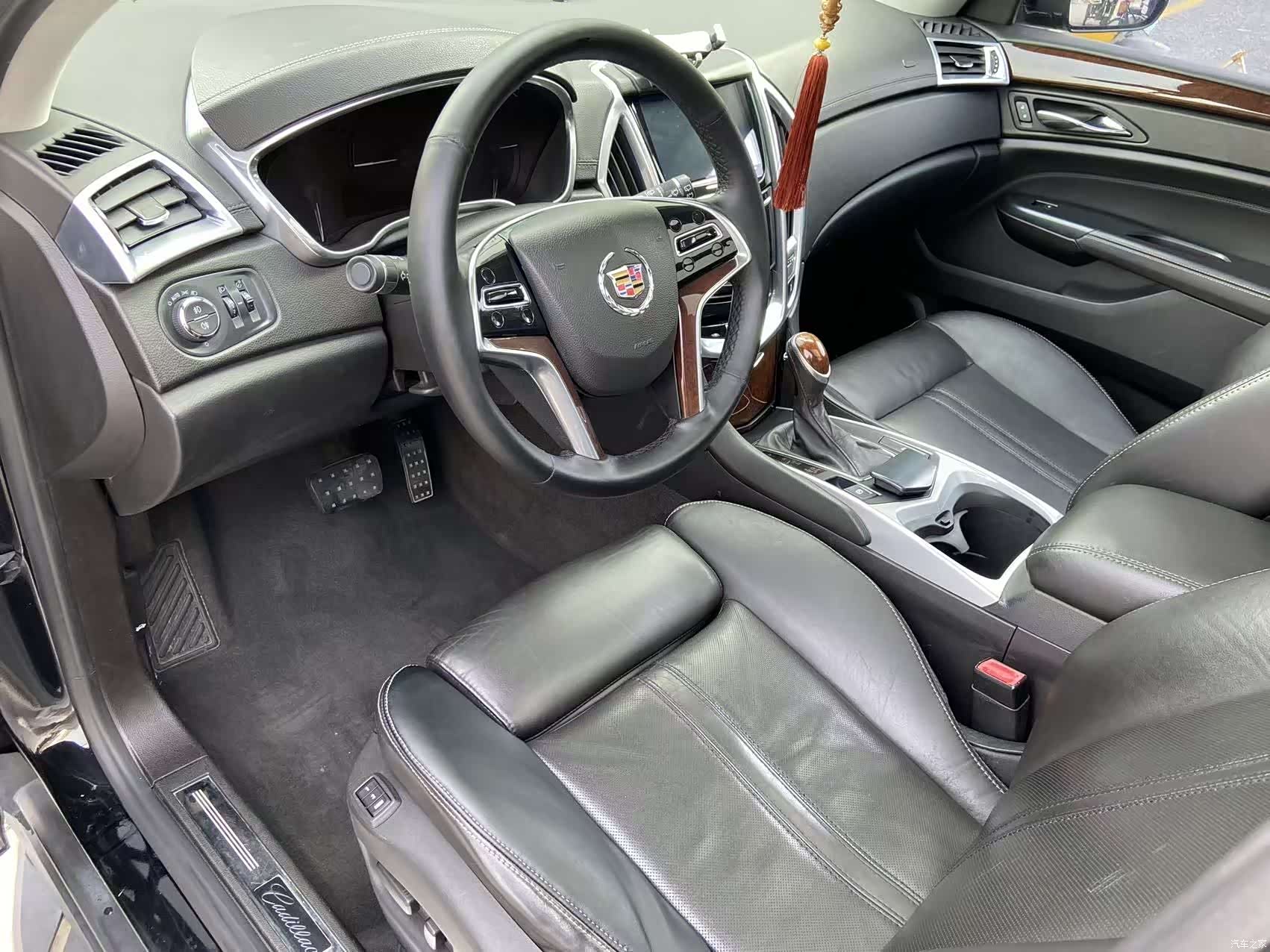 Cadillac SRX, 2013 9