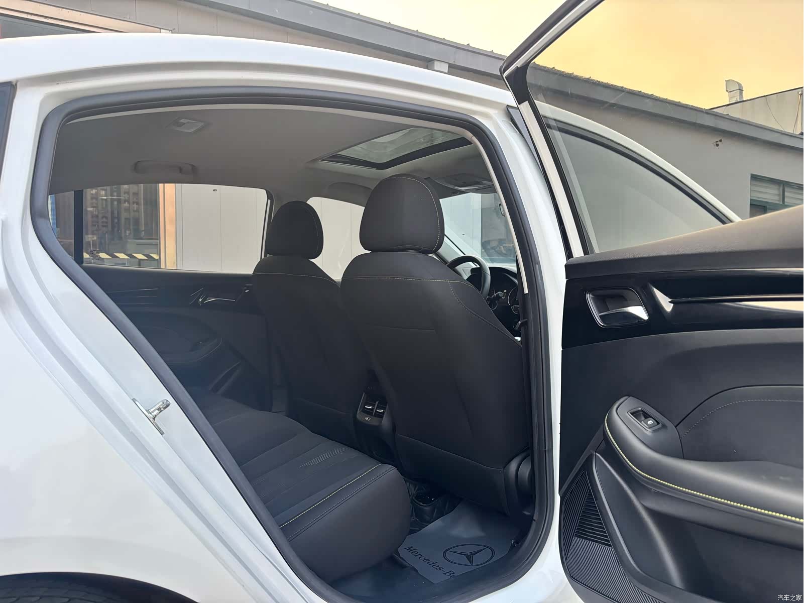 Roewe i5, 2021 9
