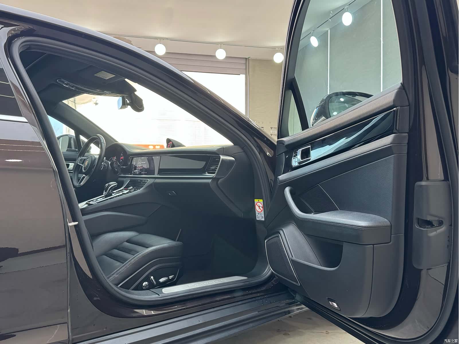Porsche Panamera, 2018 35