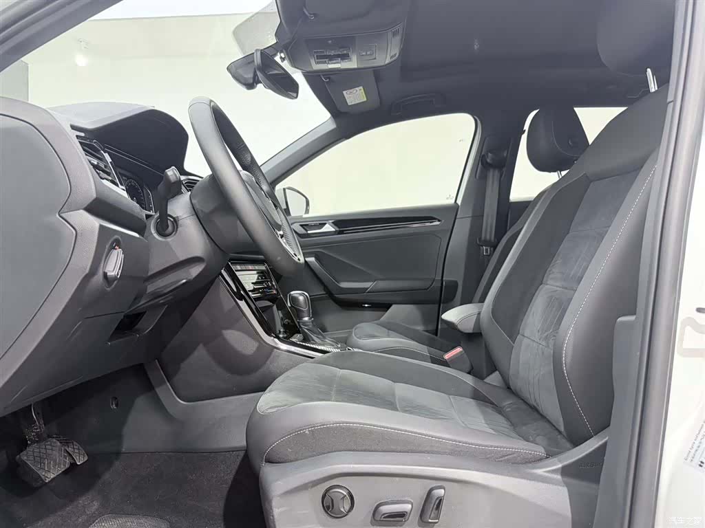 Volkswagen T-ROC, 2021 7