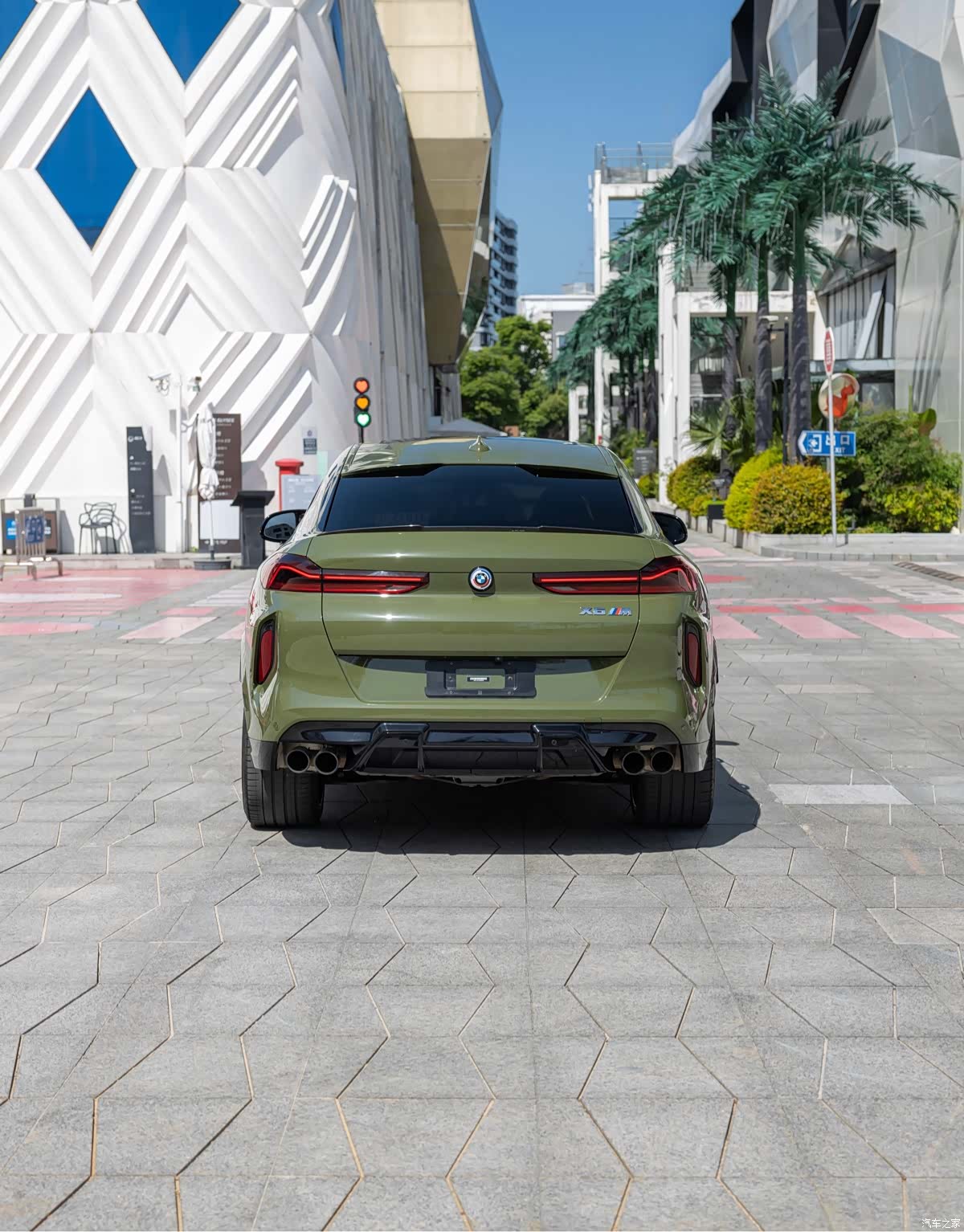 BMW X6, 2022 все фото