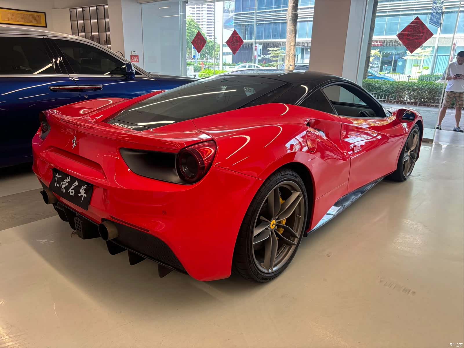 Ferrari 488, 2016 4