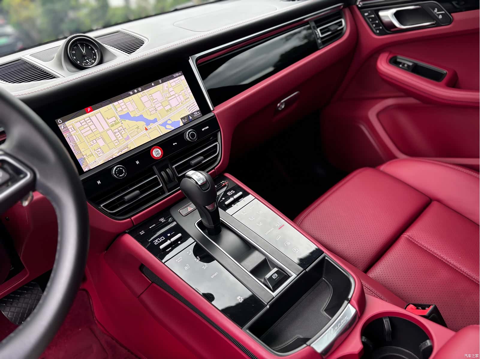 Porsche Macan, 2022 21
