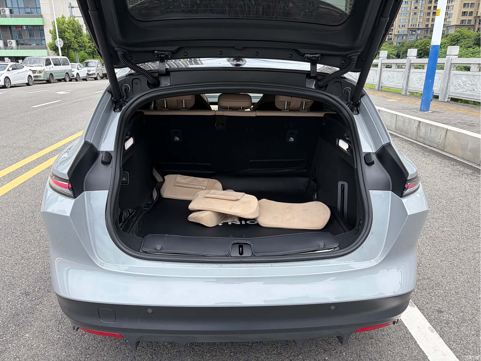 NIO ET5, 2023 11