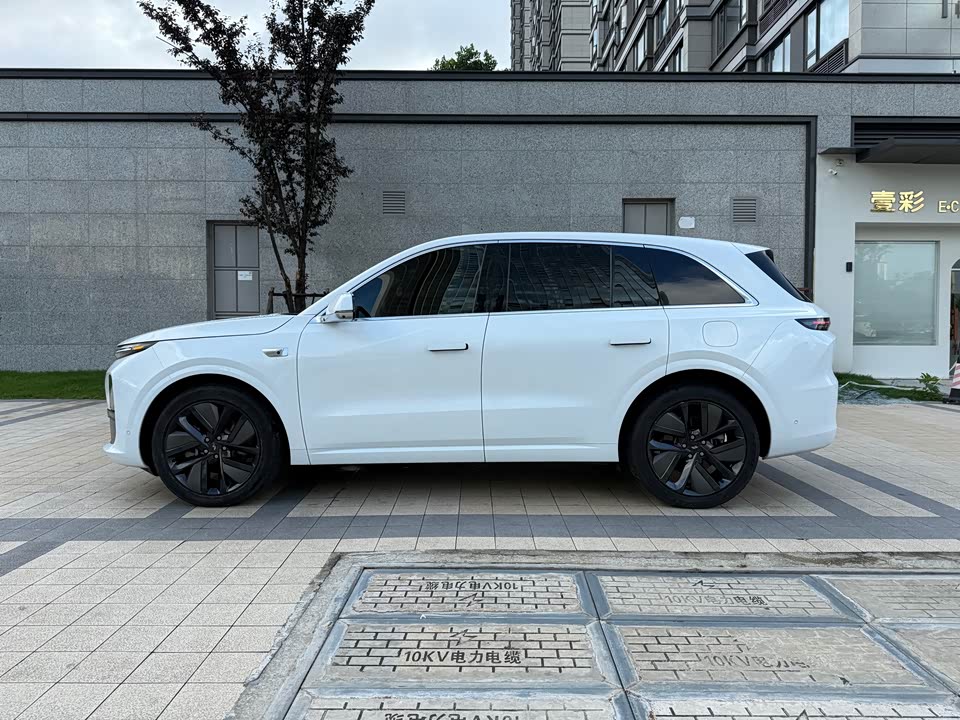Li Auto Ideal L6