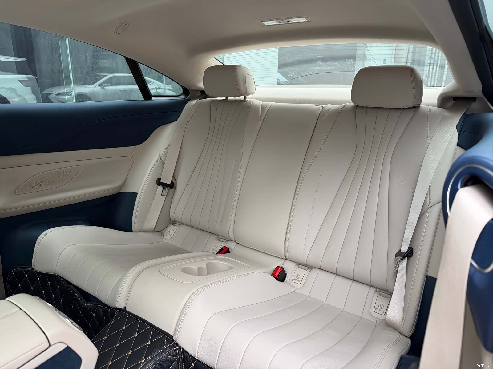 Mercedes-Benz E-Class, 2023 8