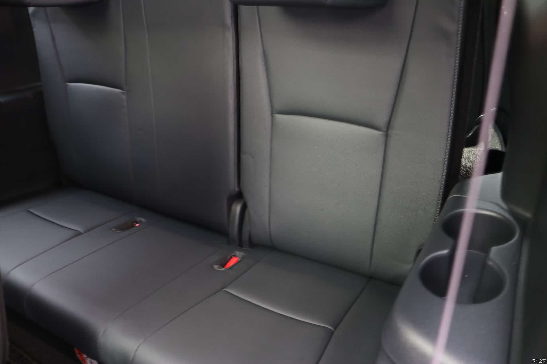 Toyota Crown, 2023 10
