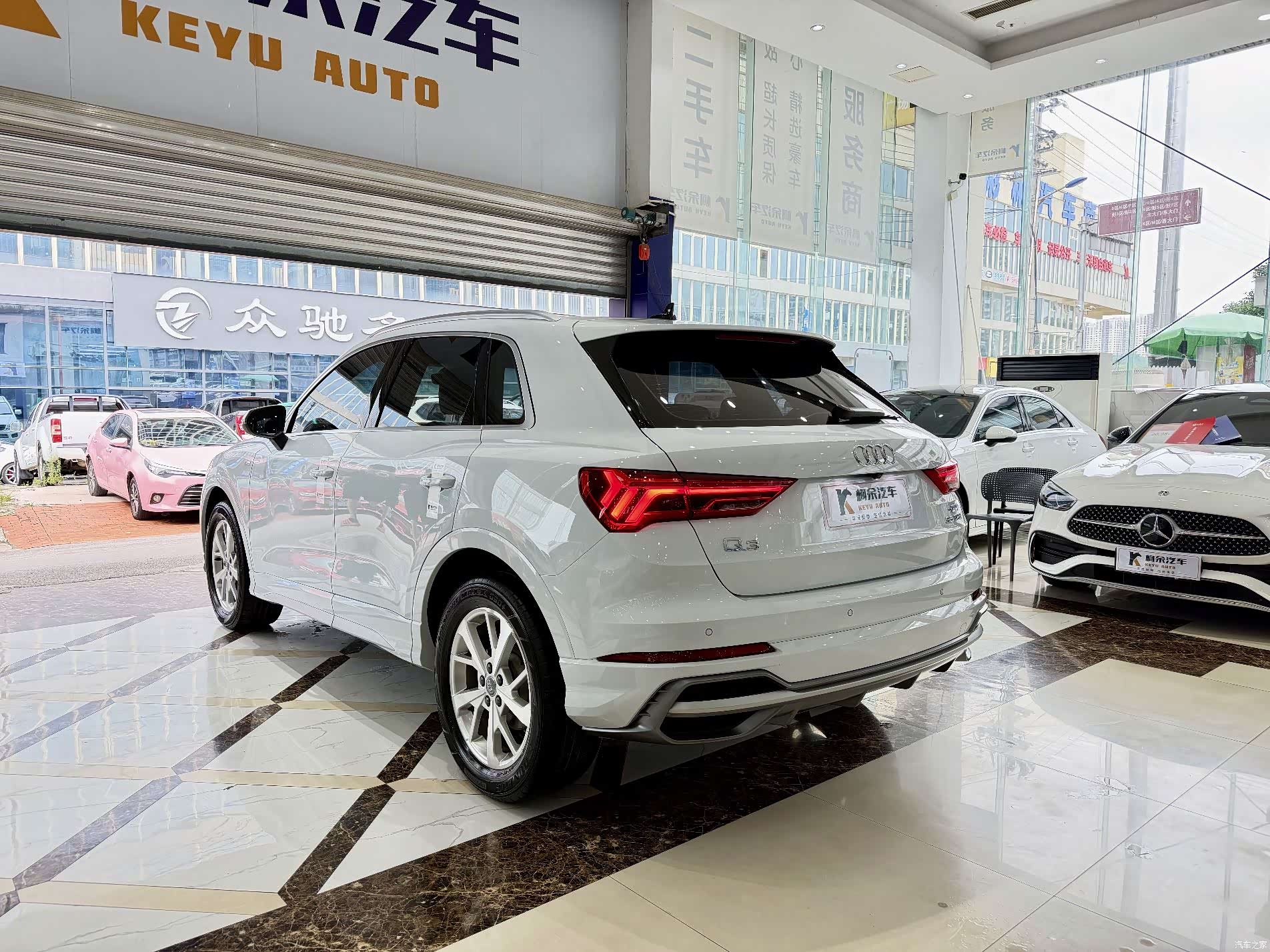 Audi Q3, 2020 13