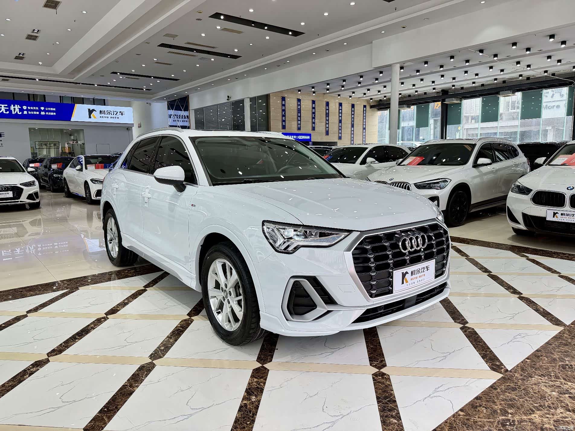 Audi Q3, 2020 4