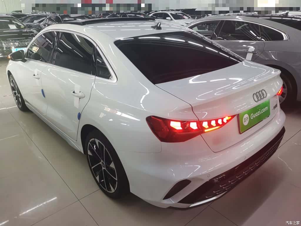 Audi Flying Spur, 2025 22
