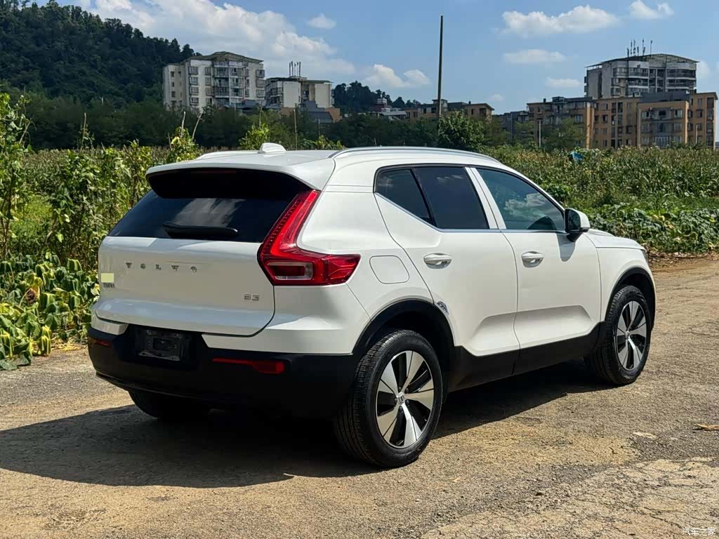 Volvo XC40, 2024 4