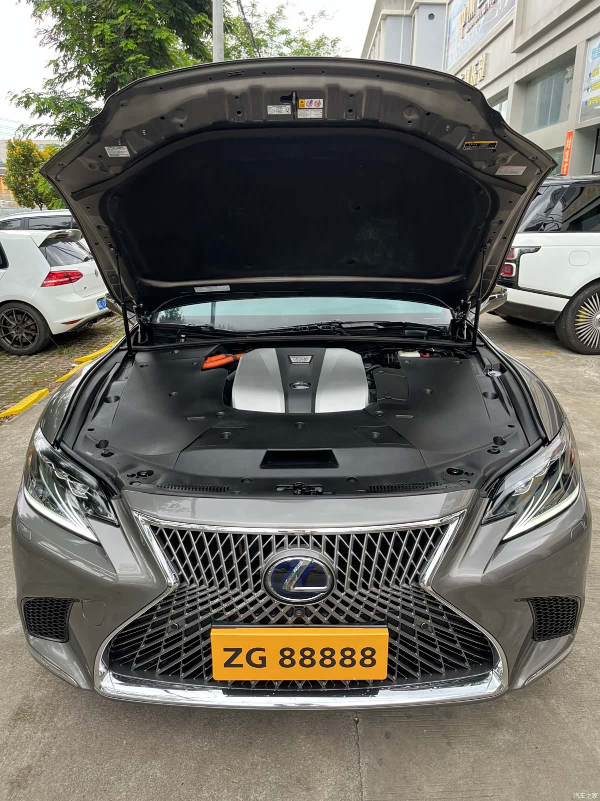 Lexus LS, 2019 11