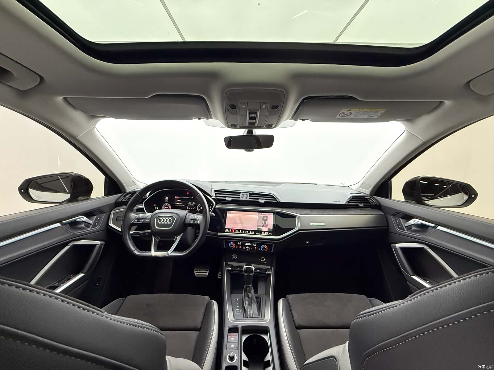 Audi Q3, 2022 9