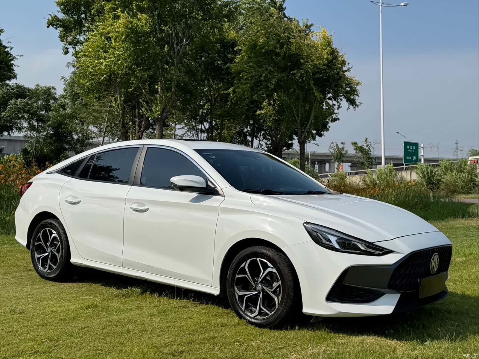 MG MG5, 2023 3