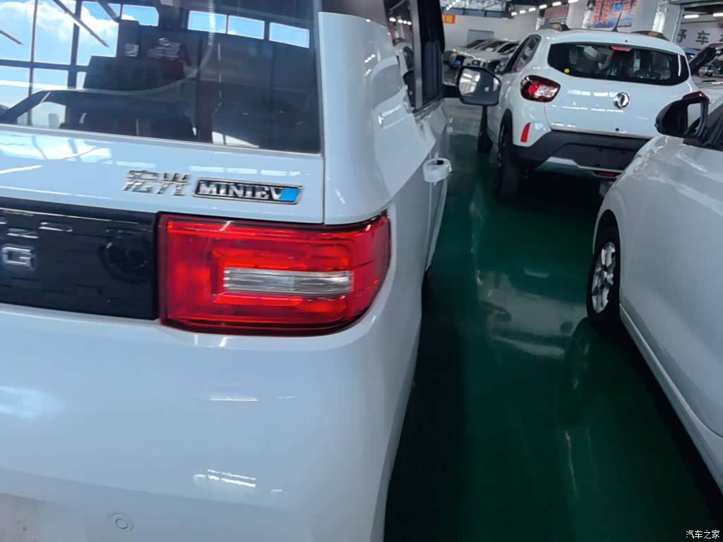 Wuling MINIEV, 2021 8