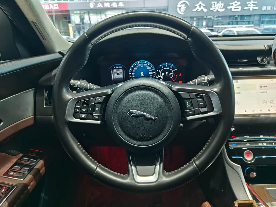Jaguar XFL Jaguar XFL