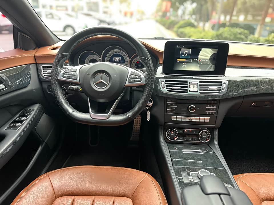 Mercedes-Benz CLS