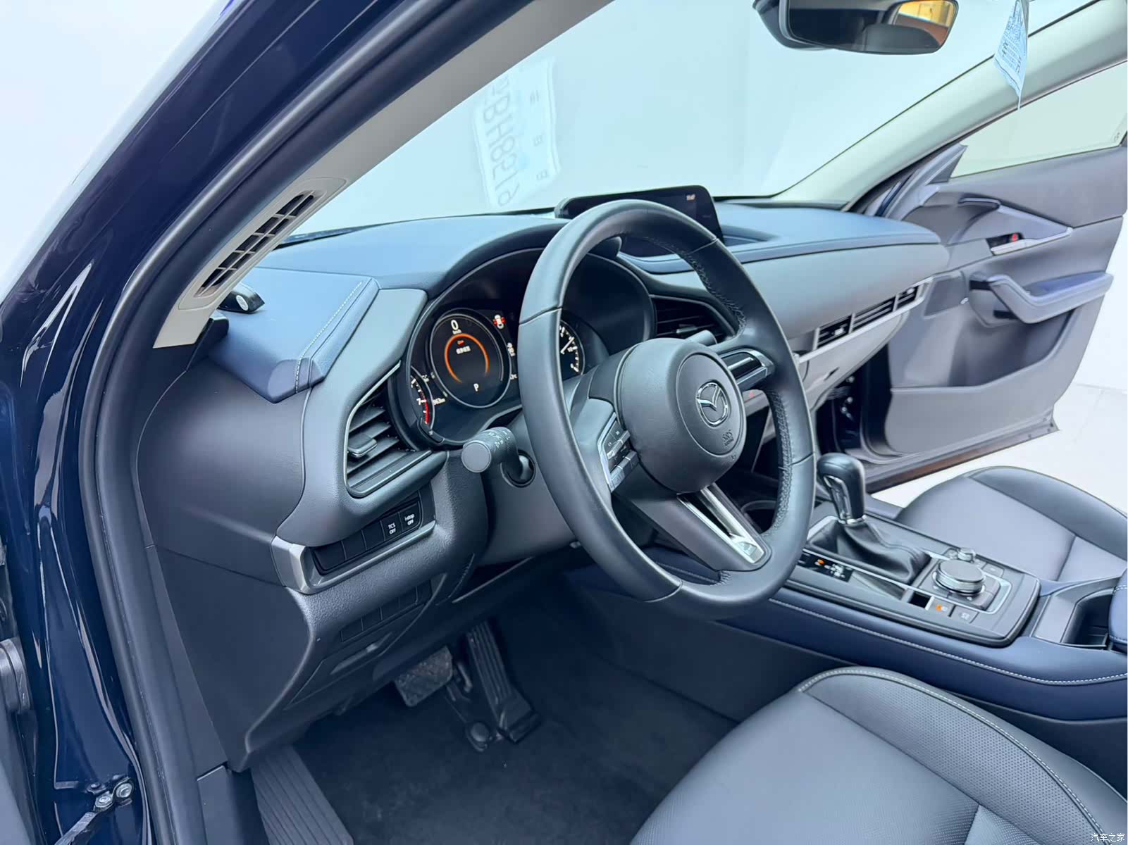 Mazda CX-30, 2022 10