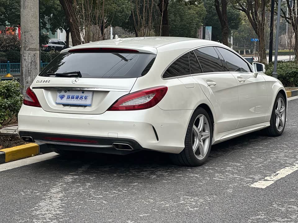 Mercedes-Benz CLS