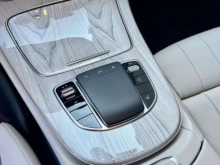 Mercedes-Benz E-Class, 2023 года фото 8