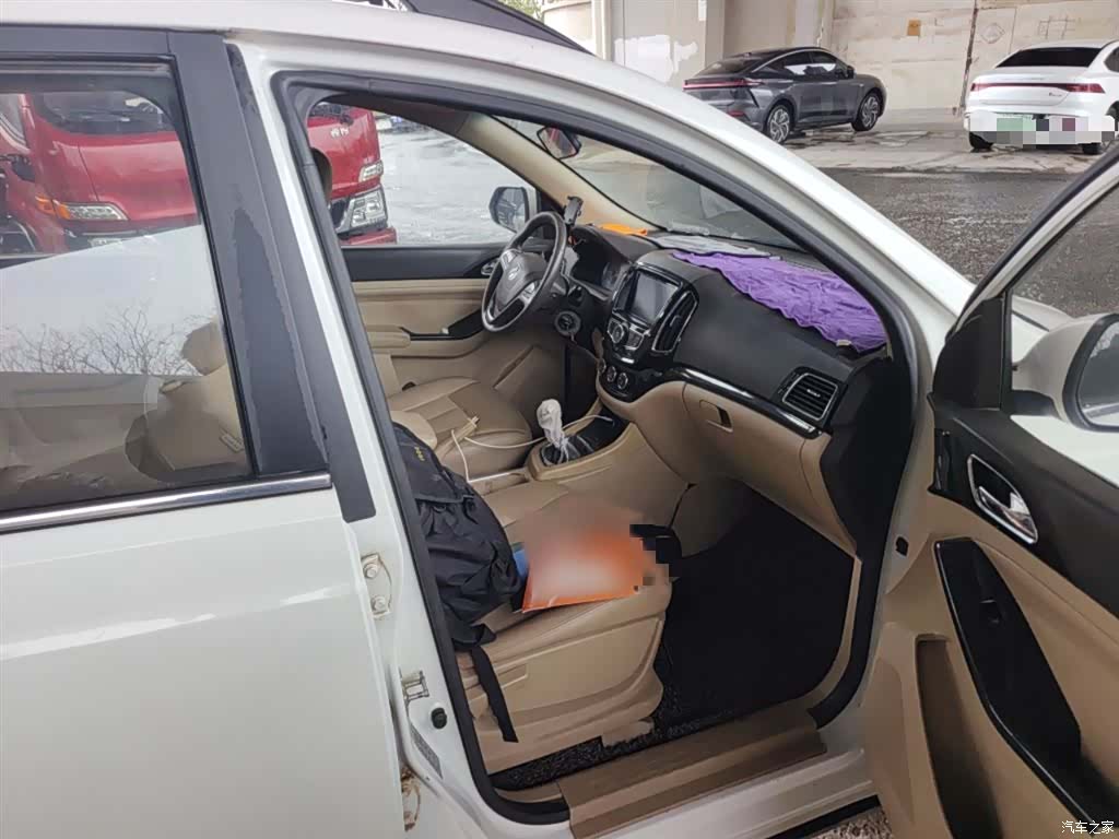 Wuling 730, 2016 20