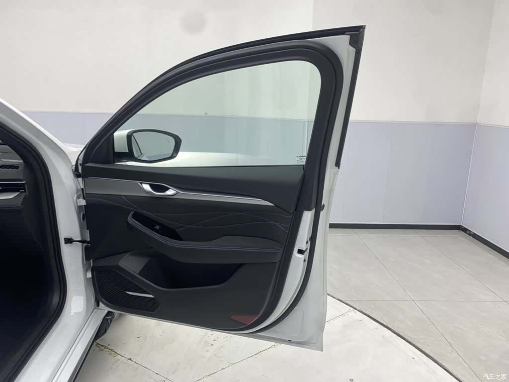 Geely Preface, 2026 26