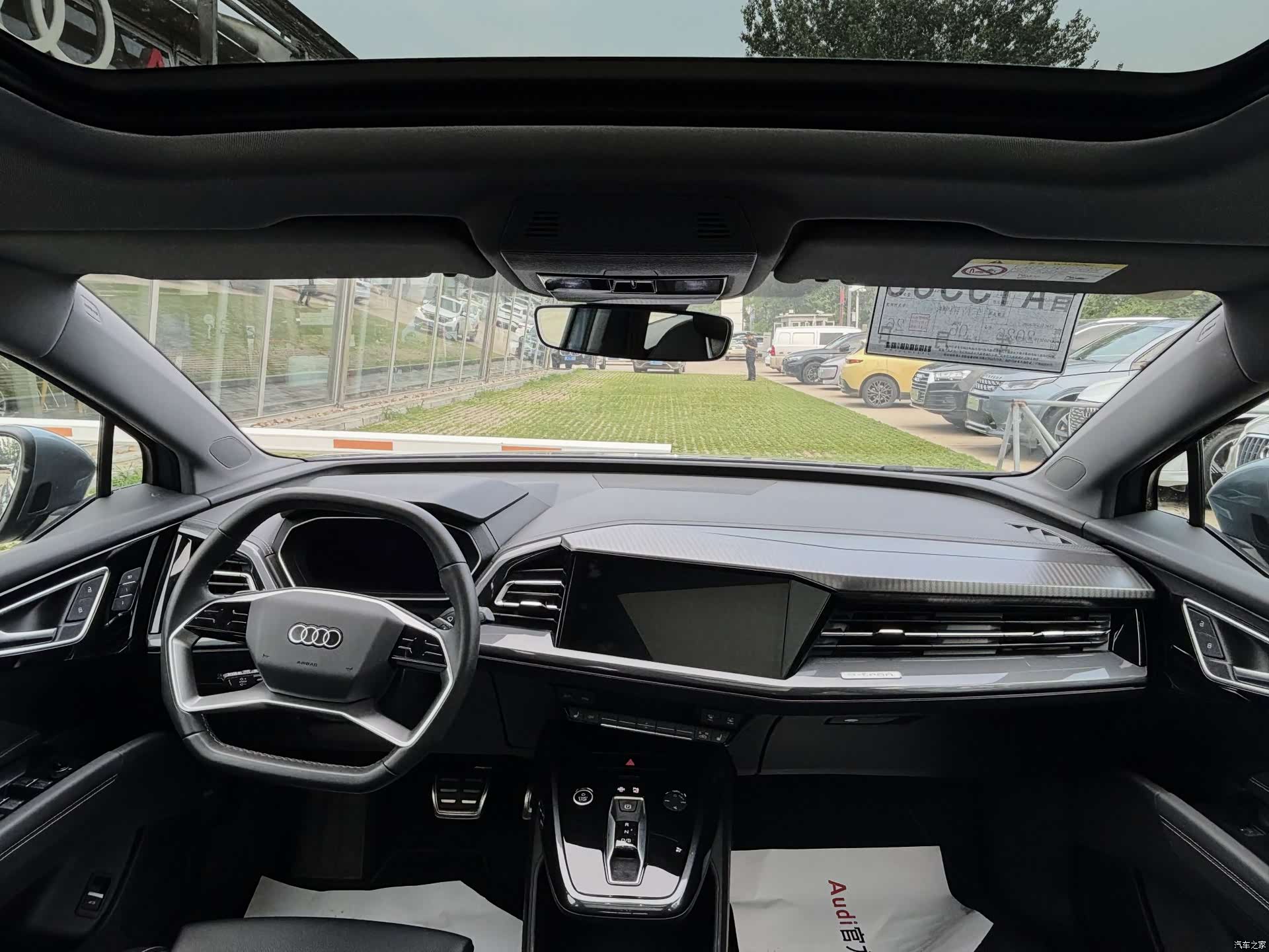 Audi Q4 e-tron, 2025 все фото
