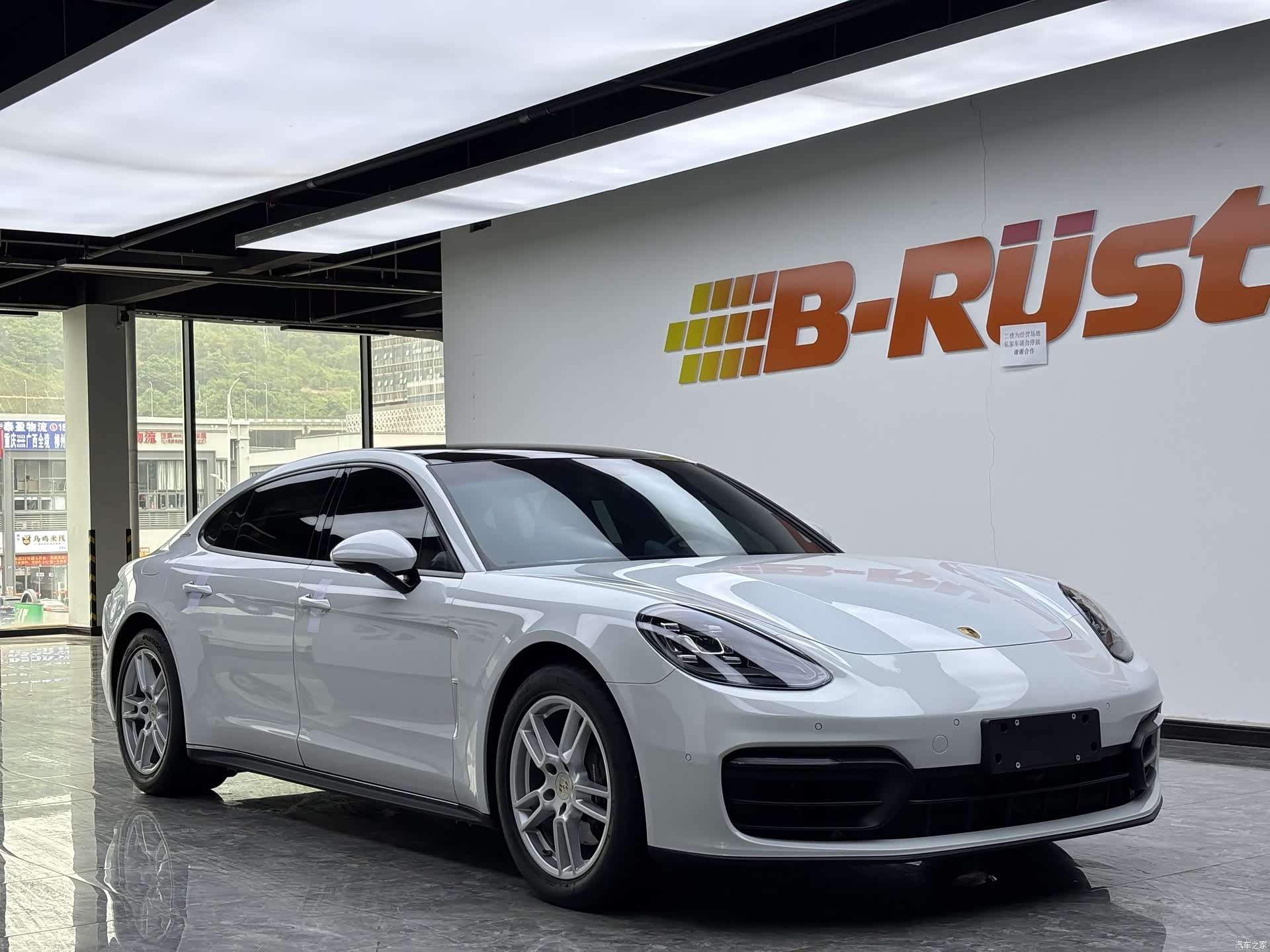 Porsche Panamera, 2024 3