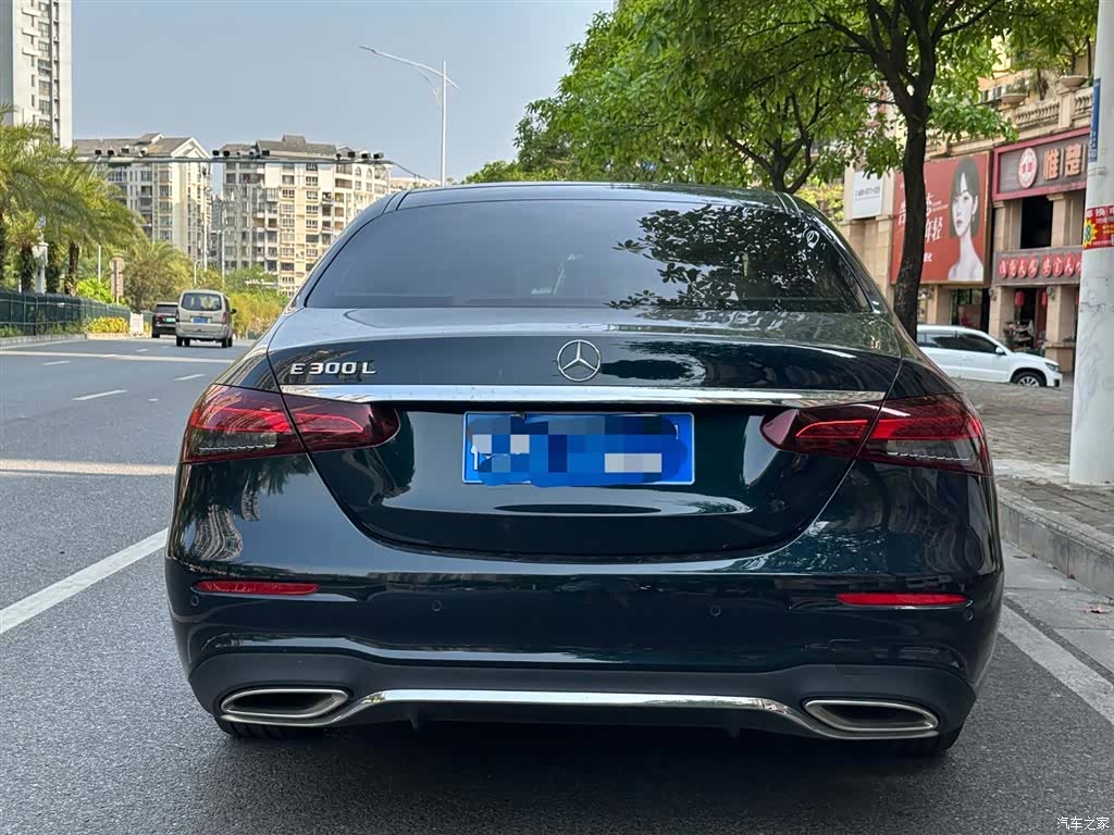 Mercedes-Benz E-Class, 2021 3