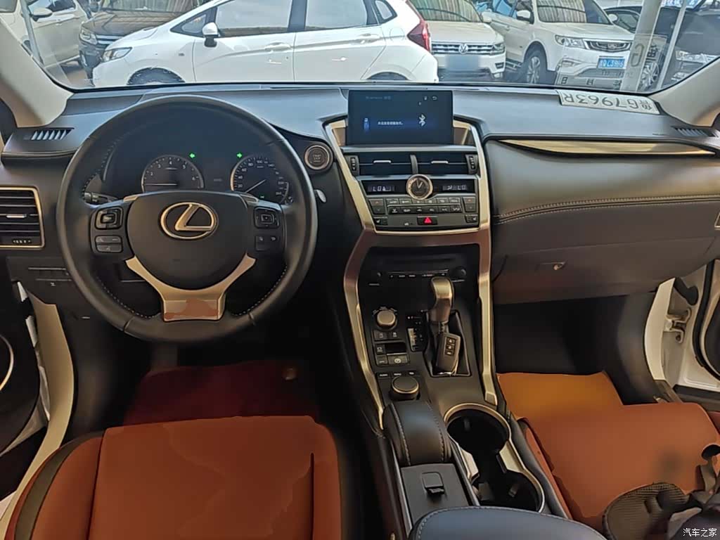 Lexus NX, 2015 10