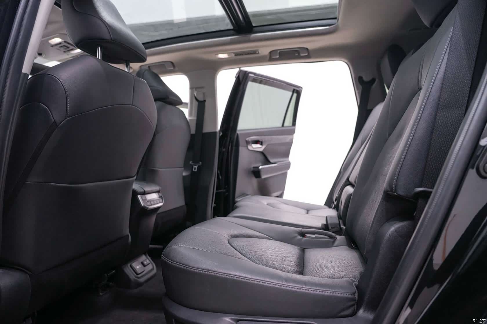 Toyota Highlander, 2021 25